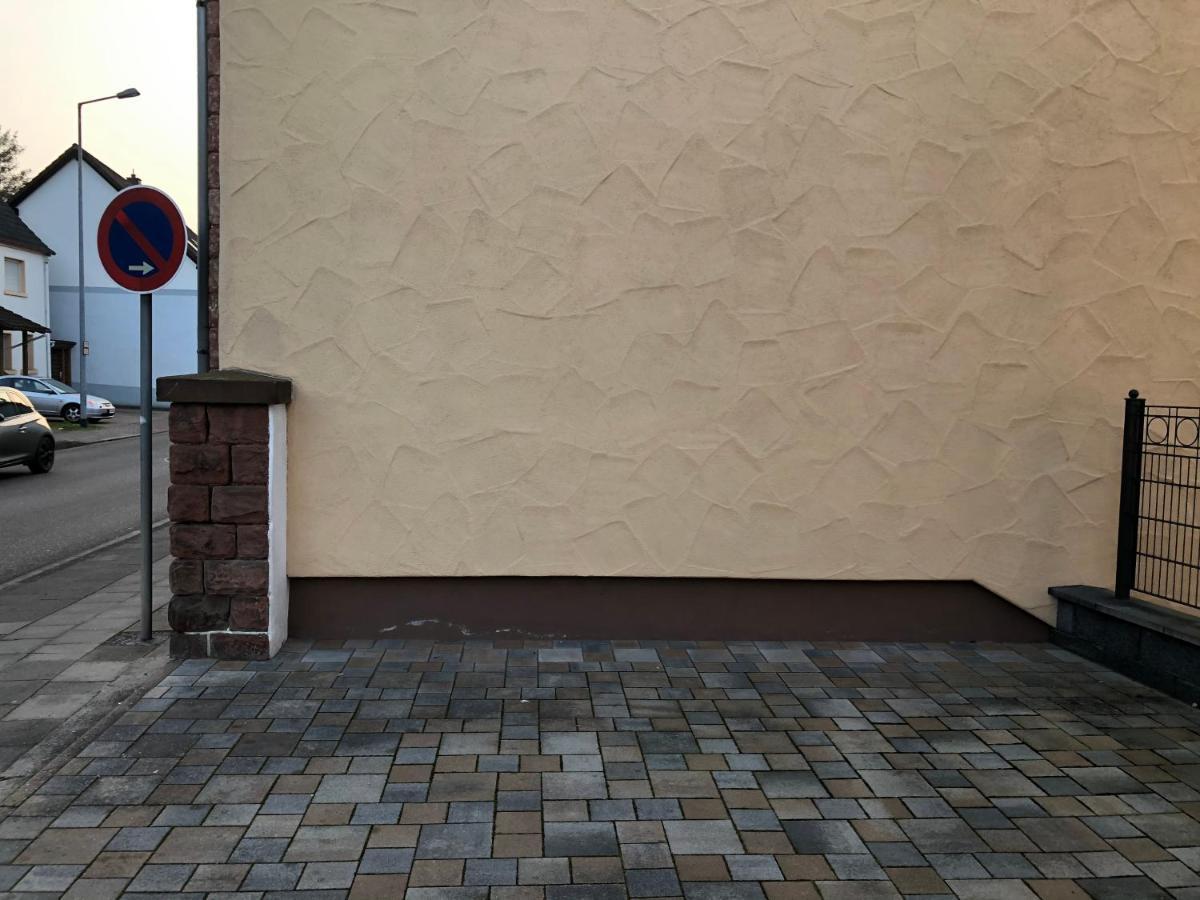 Gemuetliches Apartment Garden View Ramstein-Miesenbach Ngoại thất bức ảnh